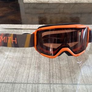 Smith kids goggles. Size small